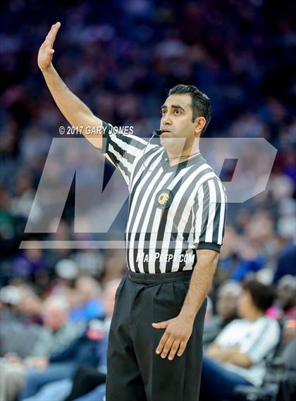 Thumbnail 2 in Bishop Montgomery vs Woodcreek (CIF State Open Final) photogallery.