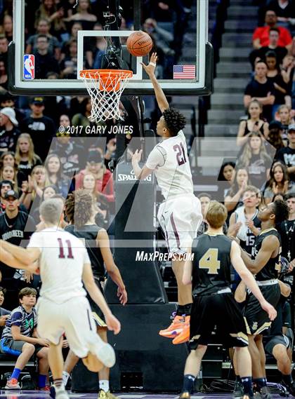 Thumbnail 1 in Bishop Montgomery vs Woodcreek (CIF State Open Final) photogallery.