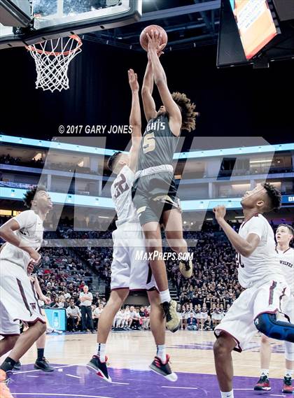 Thumbnail 1 in Bishop Montgomery vs Woodcreek (CIF State Open Final) photogallery.
