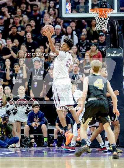 Thumbnail 3 in Bishop Montgomery vs Woodcreek (CIF State Open Final) photogallery.