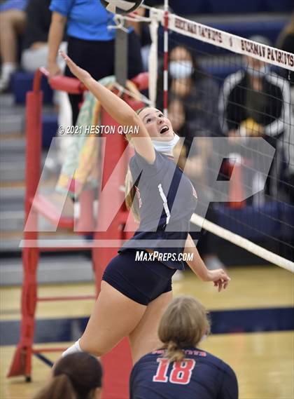 Thumbnail 1 in Laguna Hills @ Beckman photogallery.