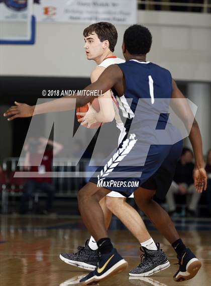 Thumbnail 2 in Hamilton Heights Christian Academy vs Ensworth (Dr Pepper TEN Classic) photogallery.