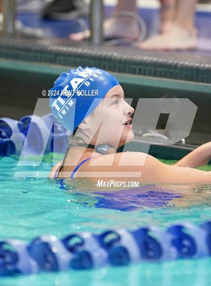 Thumbnail 1 in Warren Woods-Tower vs. Mott (Titan Relays) photogallery.