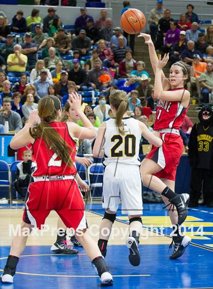 Thumbnail 2 in Fairview vs. Lacassine (LHSAA Class B Final) photogallery.