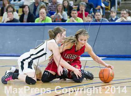 Thumbnail 1 in Fairview vs. Lacassine (LHSAA Class B Final) photogallery.