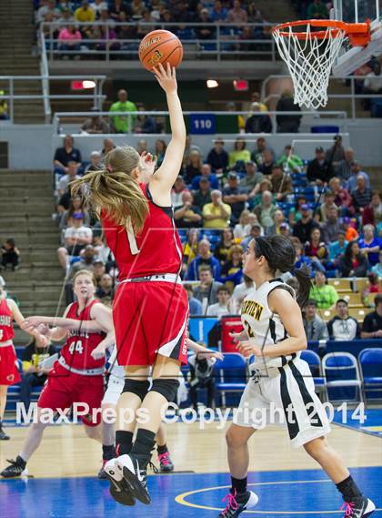 Thumbnail 3 in Fairview vs. Lacassine (LHSAA Class B Final) photogallery.