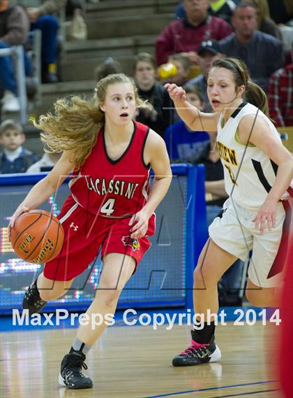 Thumbnail 3 in Fairview vs. Lacassine (LHSAA Class B Final) photogallery.