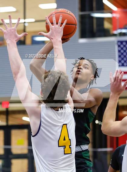 Thumbnail 1 in Highland Park vs. Clear Falls (In-N-Out Tournament) photogallery.