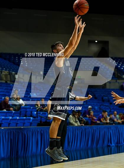 Thumbnail 1 in Fountain Lake vs. Greenwood photogallery.
