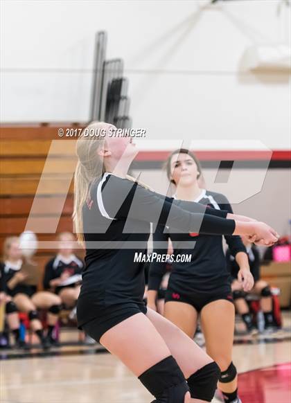 Thumbnail 1 in Foothill @ Monte Vista photogallery.