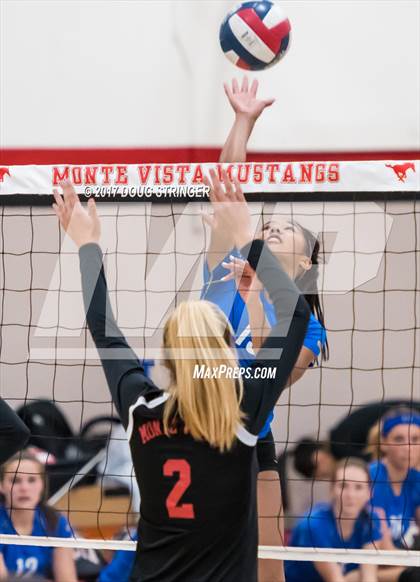 Thumbnail 3 in Foothill @ Monte Vista photogallery.