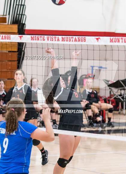 Thumbnail 1 in Foothill @ Monte Vista photogallery.