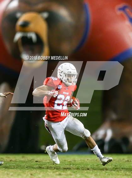 Thumbnail 1 in Clovis West vs. Buchanan photogallery.