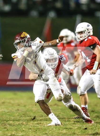 Thumbnail 3 in Clovis West vs. Buchanan photogallery.