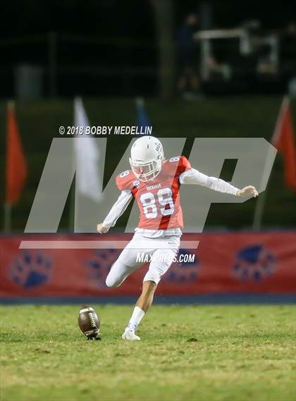 Thumbnail 2 in Clovis West vs. Buchanan photogallery.