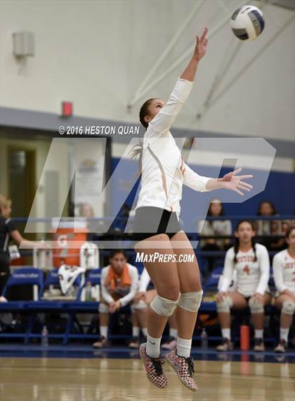 Thumbnail 3 in Saint Joseph vs. Glendora (CIF SS D3 Final) photogallery.