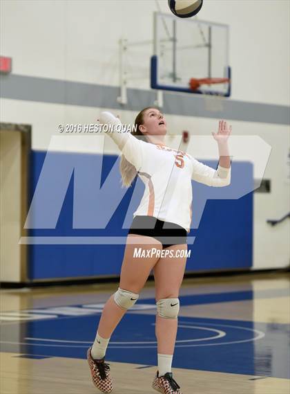 Thumbnail 2 in Saint Joseph vs. Glendora (CIF SS D3 Final) photogallery.