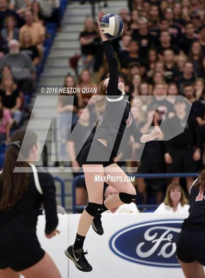 Thumbnail 1 in Saint Joseph vs. Glendora (CIF SS D3 Final) photogallery.