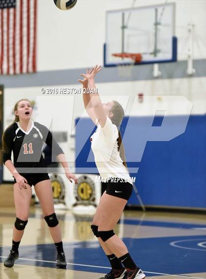 Thumbnail 2 in Saint Joseph vs. Glendora (CIF SS D3 Final) photogallery.