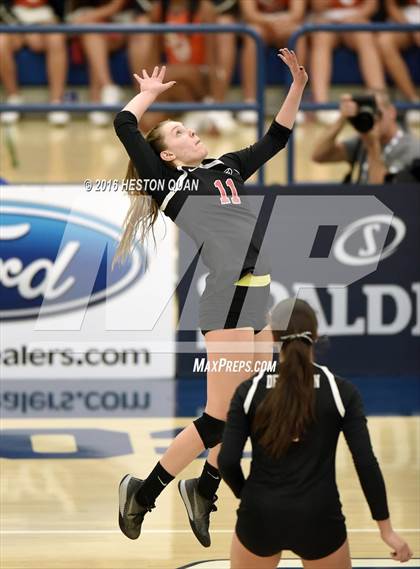 Thumbnail 2 in Saint Joseph vs. Glendora (CIF SS D3 Final) photogallery.