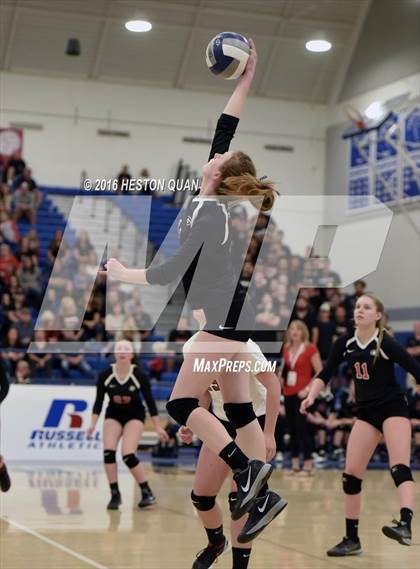 Thumbnail 2 in Saint Joseph vs. Glendora (CIF SS D3 Final) photogallery.