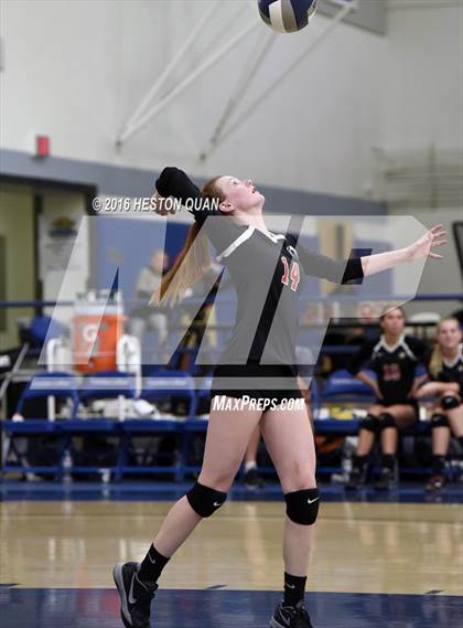 Thumbnail 2 in Saint Joseph vs. Glendora (CIF SS D3 Final) photogallery.