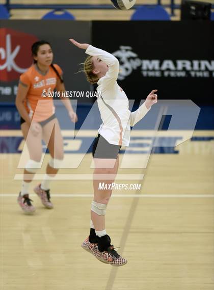 Thumbnail 3 in Saint Joseph vs. Glendora (CIF SS D3 Final) photogallery.
