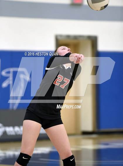 Thumbnail 1 in Saint Joseph vs. Glendora (CIF SS D3 Final) photogallery.