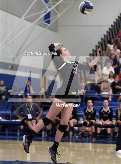 Thumbnail 3 in Saint Joseph vs. Glendora (CIF SS D3 Final) photogallery.