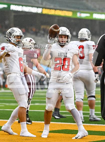 Thumbnail 2 in Argyle vs. Brownwood (UIL 4A Regional Semi-final) photogallery.