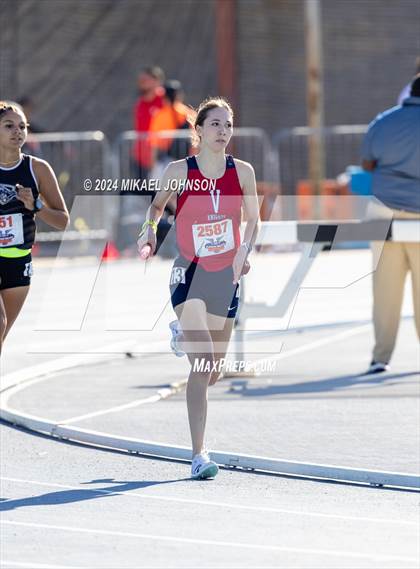 Thumbnail 1 in UF Relays (Saturday - 4 x 800 Meter Heat 1) photogallery.
