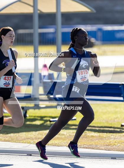 Thumbnail 1 in UF Relays (Saturday - 4 x 800 Meter Heat 1) photogallery.
