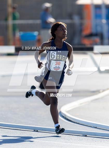 Thumbnail 2 in UF Relays (Saturday - 4 x 800 Meter Heat 1) photogallery.