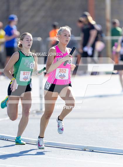 Thumbnail 3 in UF Relays (Saturday - 4 x 800 Meter Heat 1) photogallery.