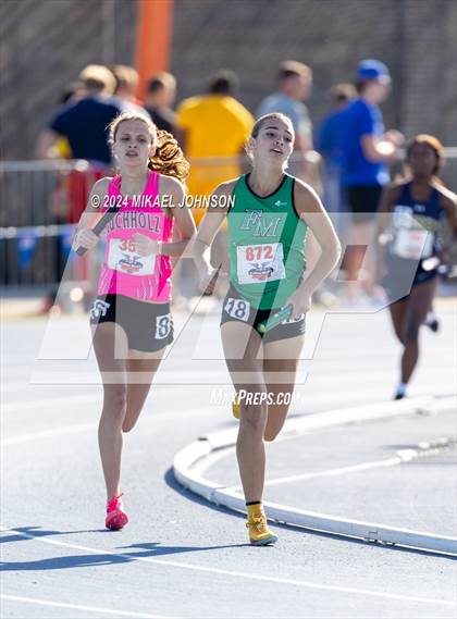 Thumbnail 3 in UF Relays (Saturday - 4 x 800 Meter Heat 1) photogallery.