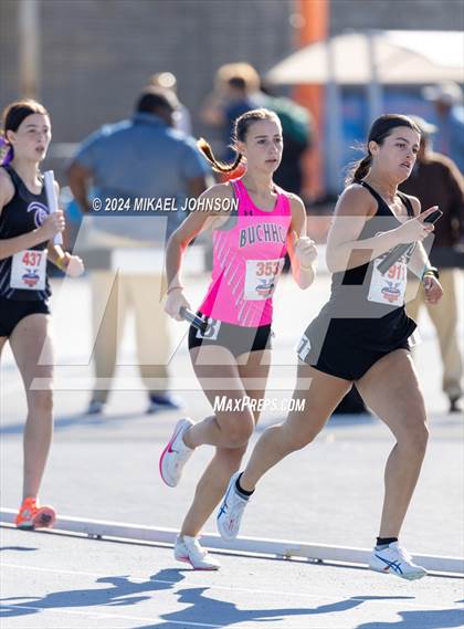 Thumbnail 3 in UF Relays (Saturday - 4 x 800 Meter Heat 1) photogallery.