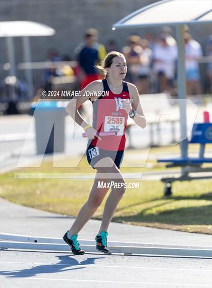 Thumbnail 1 in UF Relays (Saturday - 4 x 800 Meter Heat 1) photogallery.