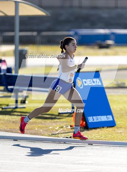 Thumbnail 3 in UF Relays (Saturday - 4 x 800 Meter Heat 1) photogallery.