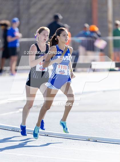 Thumbnail 1 in UF Relays (Saturday - 4 x 800 Meter Heat 1) photogallery.