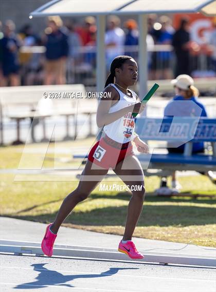Thumbnail 3 in UF Relays (Saturday - 4 x 800 Meter Heat 1) photogallery.
