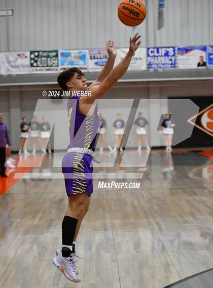 Thumbnail 2 in Vian vs Central (Sequoyah County Tournament) photogallery.