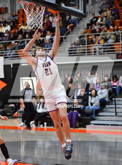 Thumbnail 3 in Vian vs Central (Sequoyah County Tournament) photogallery.