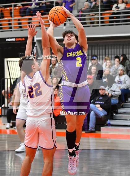 Thumbnail 1 in Vian vs Central (Sequoyah County Tournament) photogallery.