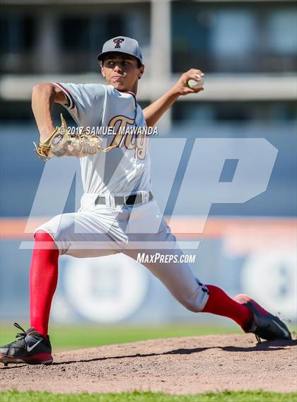 Thumbnail 3 in Taft vs Chatsworth photogallery.