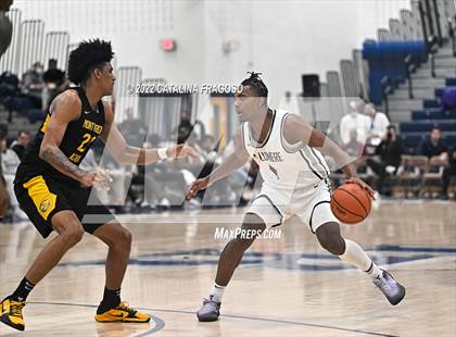 Thumbnail 3 in Montverde Academy vs La Lumiere (Metro Classic) photogallery.