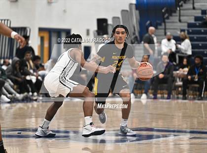 Thumbnail 1 in Montverde Academy vs La Lumiere (Metro Classic) photogallery.