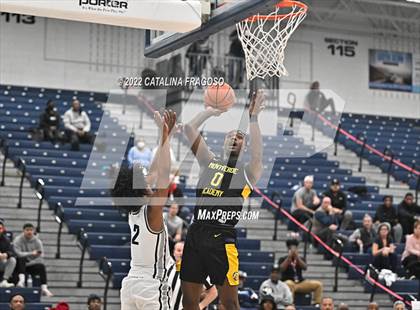 Thumbnail 2 in Montverde Academy vs La Lumiere (Metro Classic) photogallery.