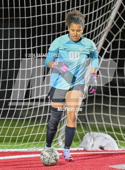 Thumbnail 1 in Randle @ Galena Park (UIL Soccer 5A Region 3 Bi-District) photogallery.