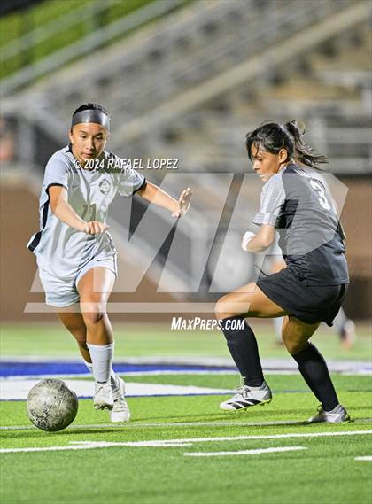 Thumbnail 2 in Randle @ Galena Park (UIL Soccer 5A Region 3 Bi-District) photogallery.