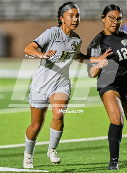 Thumbnail 1 in Randle @ Galena Park (UIL Soccer 5A Region 3 Bi-District) photogallery.